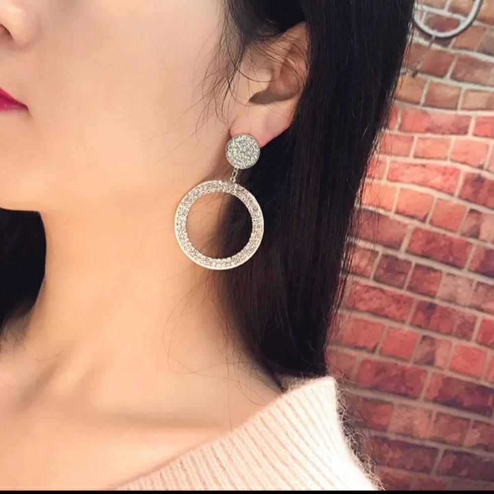 🎀Big Circle Rhinestone Drop Earings - Picture 5 of 5